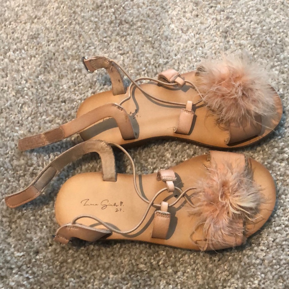 Zara tan leather sandals with fur puff